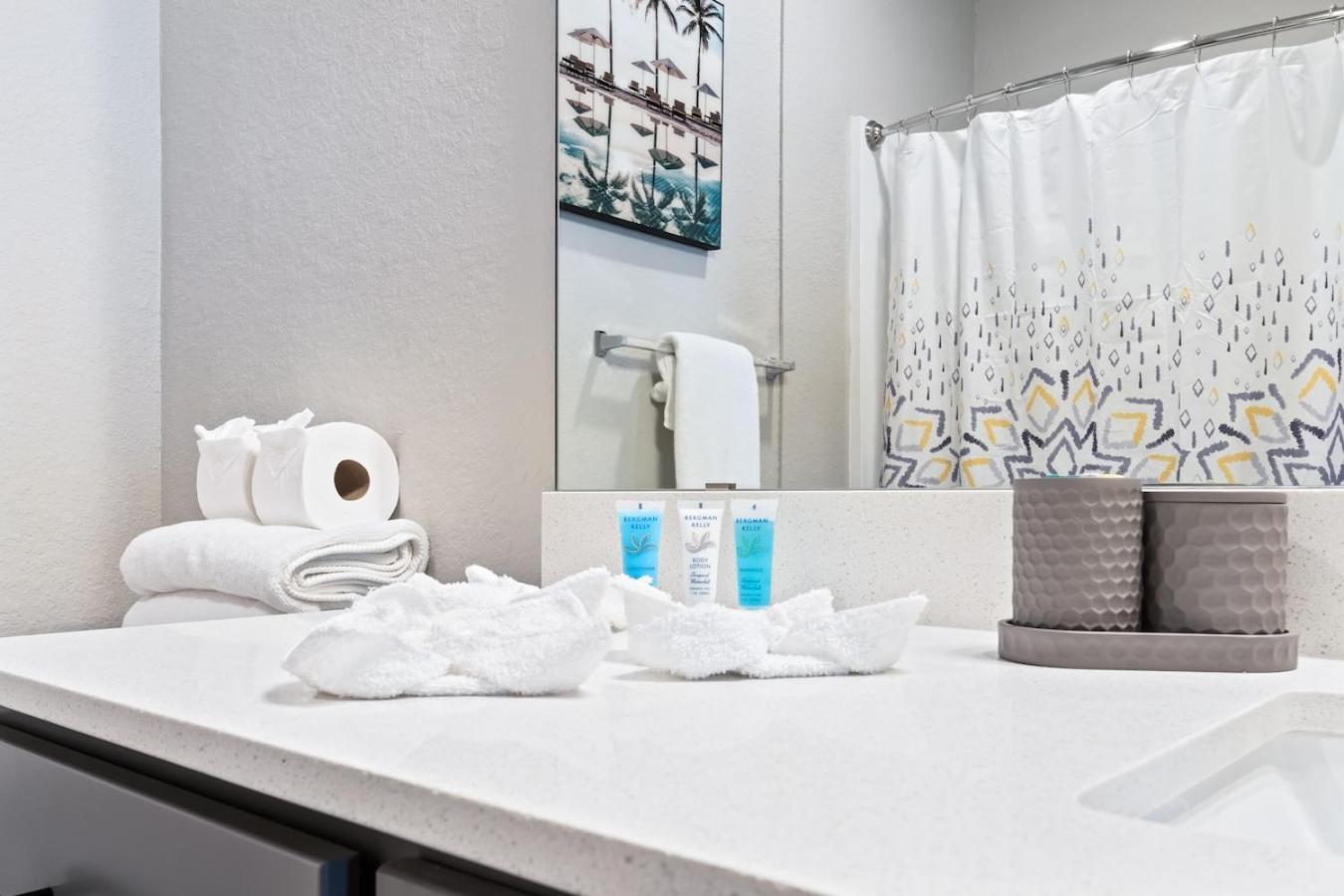 Apartamento Tropicana Field 2 Bed In Dwtwn With Free Parking San Petersburgo Exterior foto